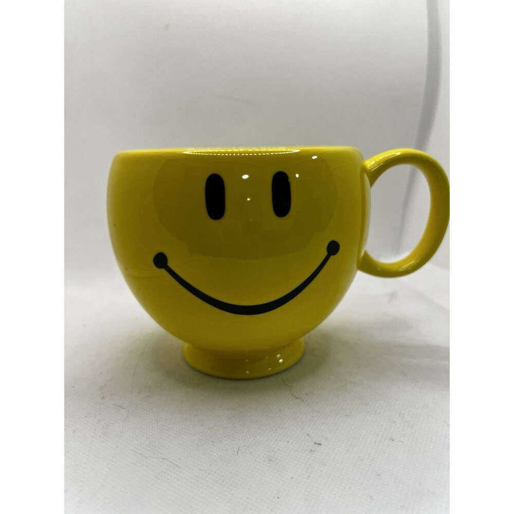 20oz. Smiley Face Jumbo Yellow Mug/Planter Vintage Retro Soup Cup 90s vase happy